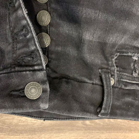 American Eagle distressed denim shorts.  Size: 0.  Super stretch. - Picture 3 of 6